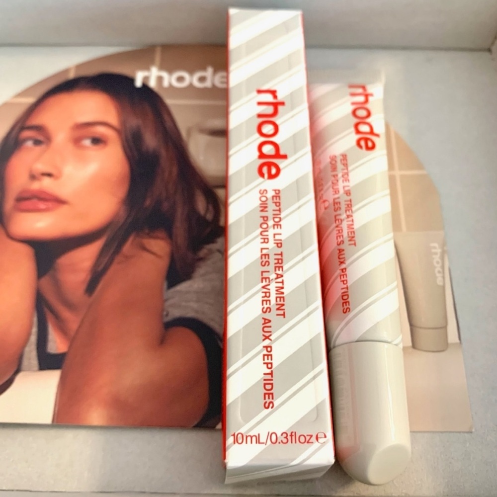 Rhode peppermint glaze Peptide Lip Treatment